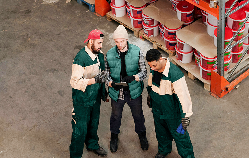 Reducing Labor Costs Through Smarter Warehouse Operations
